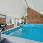 Дом отдыха Beautiful In With Sauna *